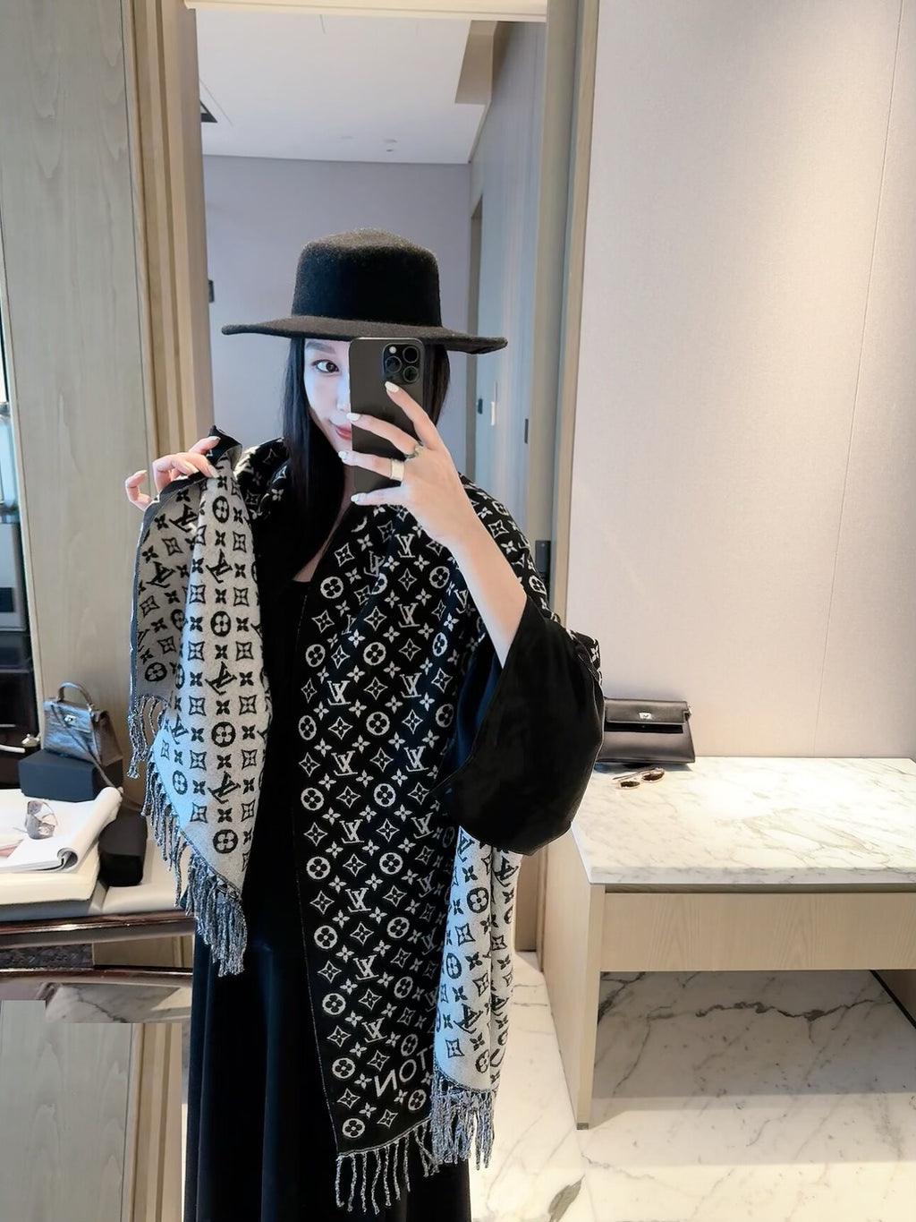✨ 2026 New Classic Heritage Jacquard Cashmere Scarf – Timeless Quiet Luxury
