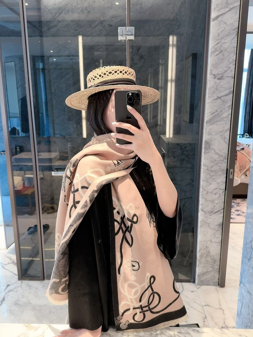 2026 New Vintage Equestrian Cashmere Scarf – Ornamental Horse Motif, Elegant Heritage Style