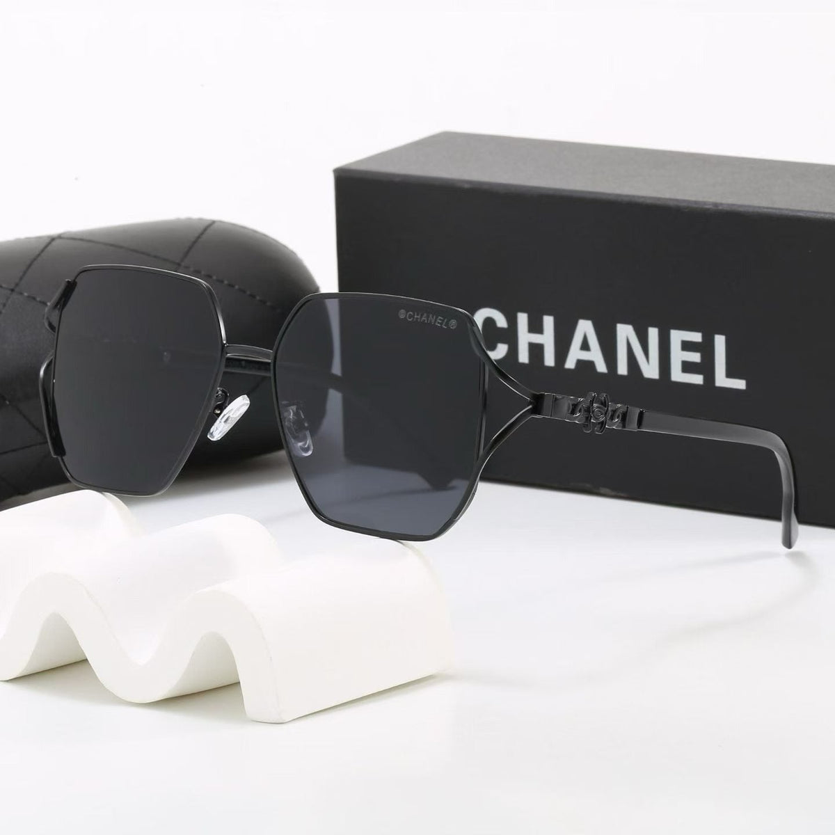 7 Color Hexagon Metal Decor Sunglasses